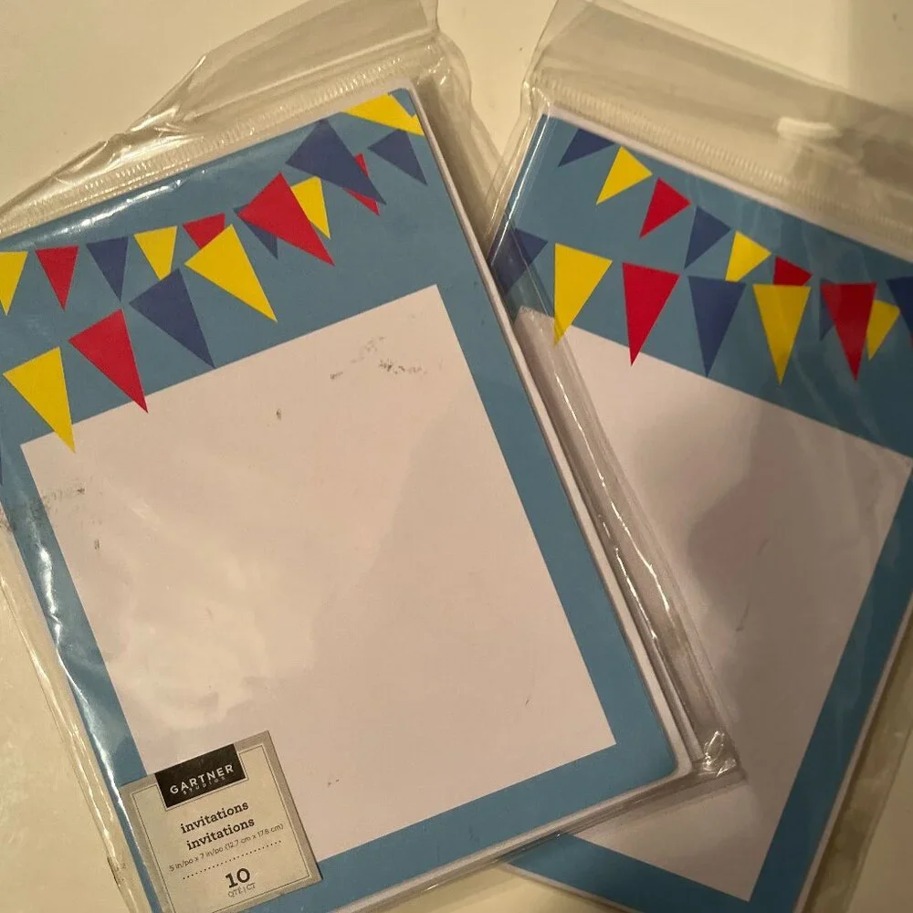 Invitations / Note Cards / Birthday Cards (2 packs by Gartner) (5X7)‎ (h/x)